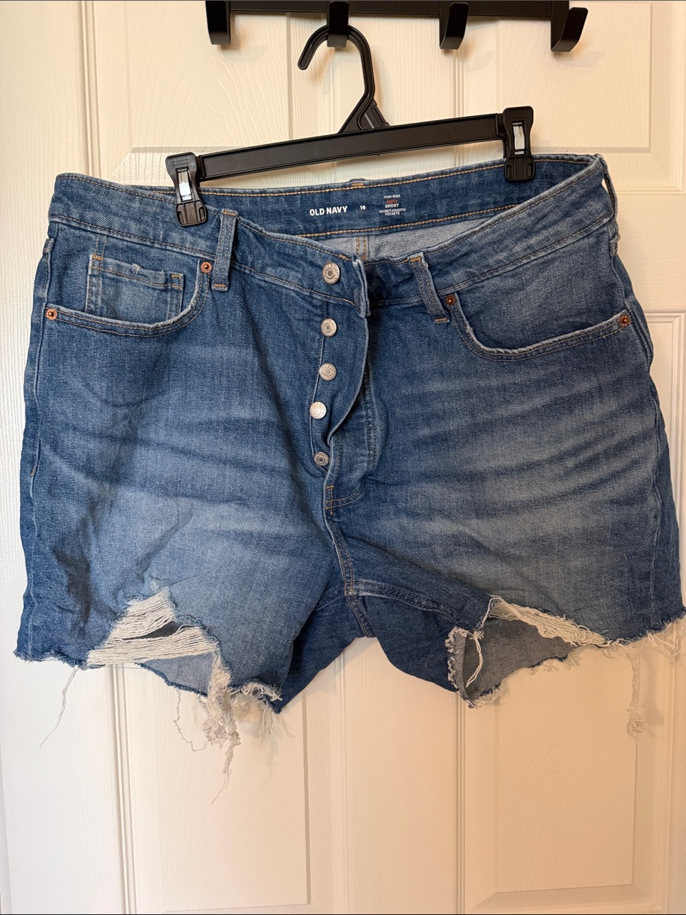 Old Navy Women’s High-Rise Curvy Blue Distressed Denim Shorts
